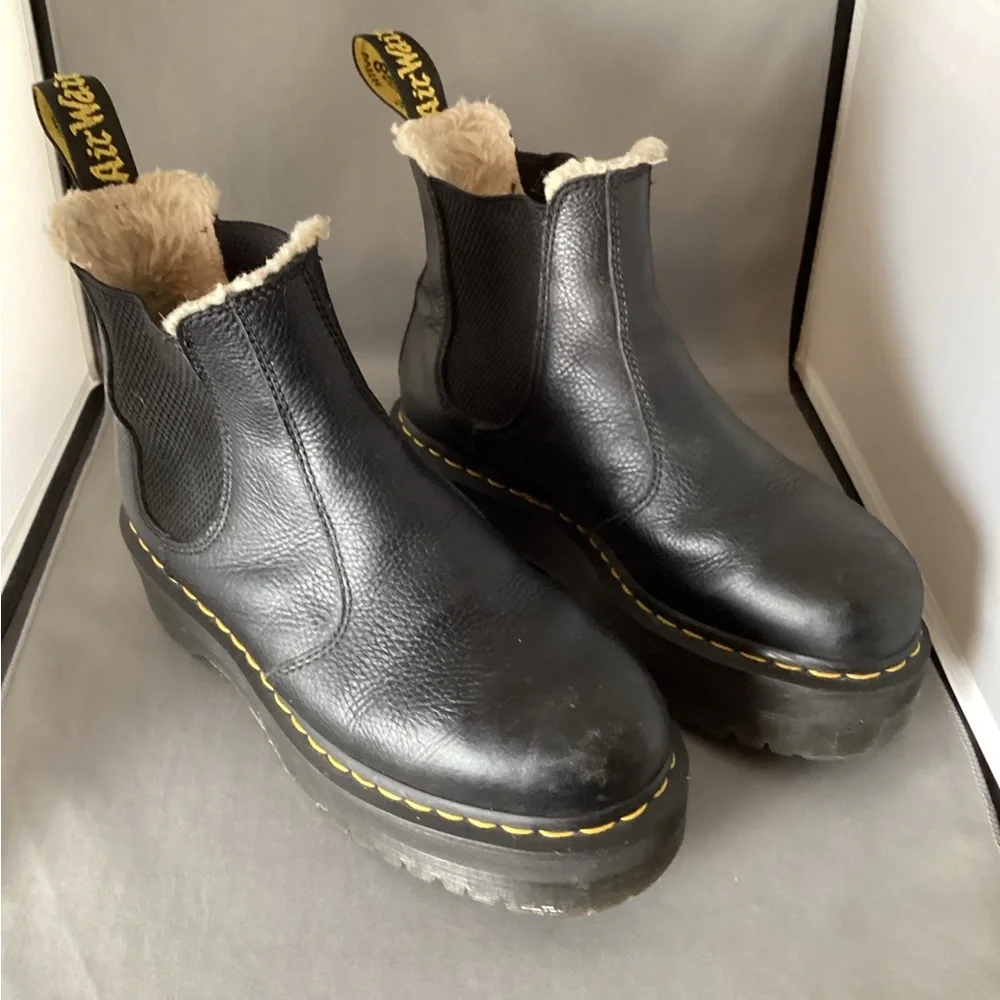 Dr Martens black 2976 Quad Chelsea boot